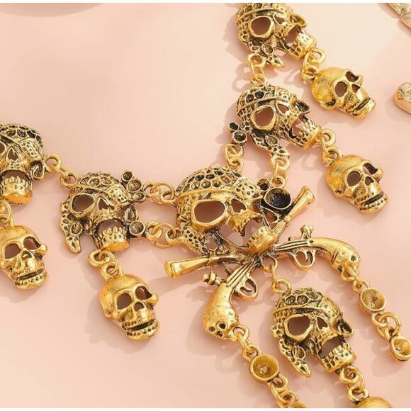 Punk Vintage Pirate Skull Gold Neclace. - Picture 1 of 2